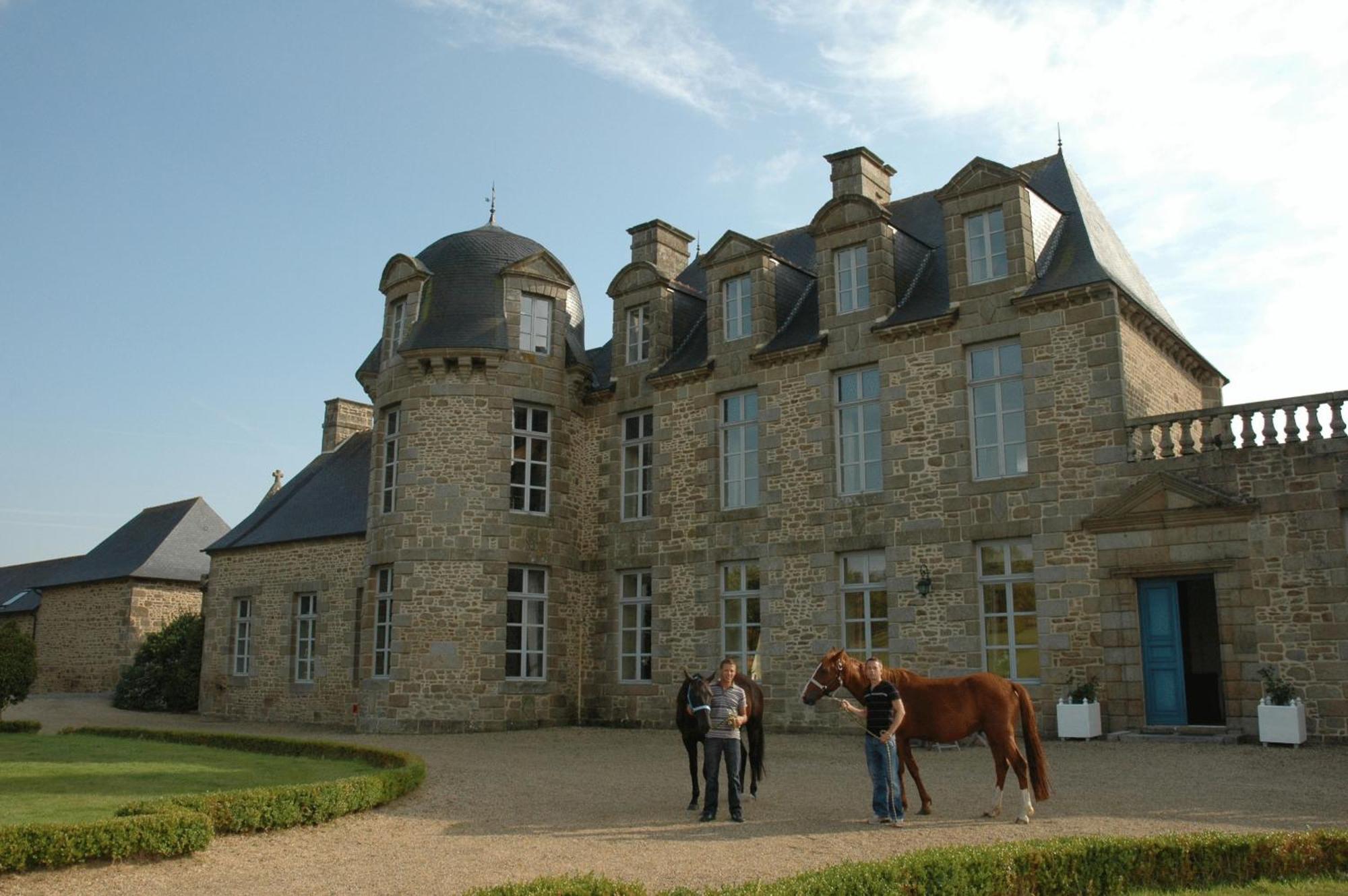 Chateau Du Bois-Guy Golf Parigné Kültér fotó