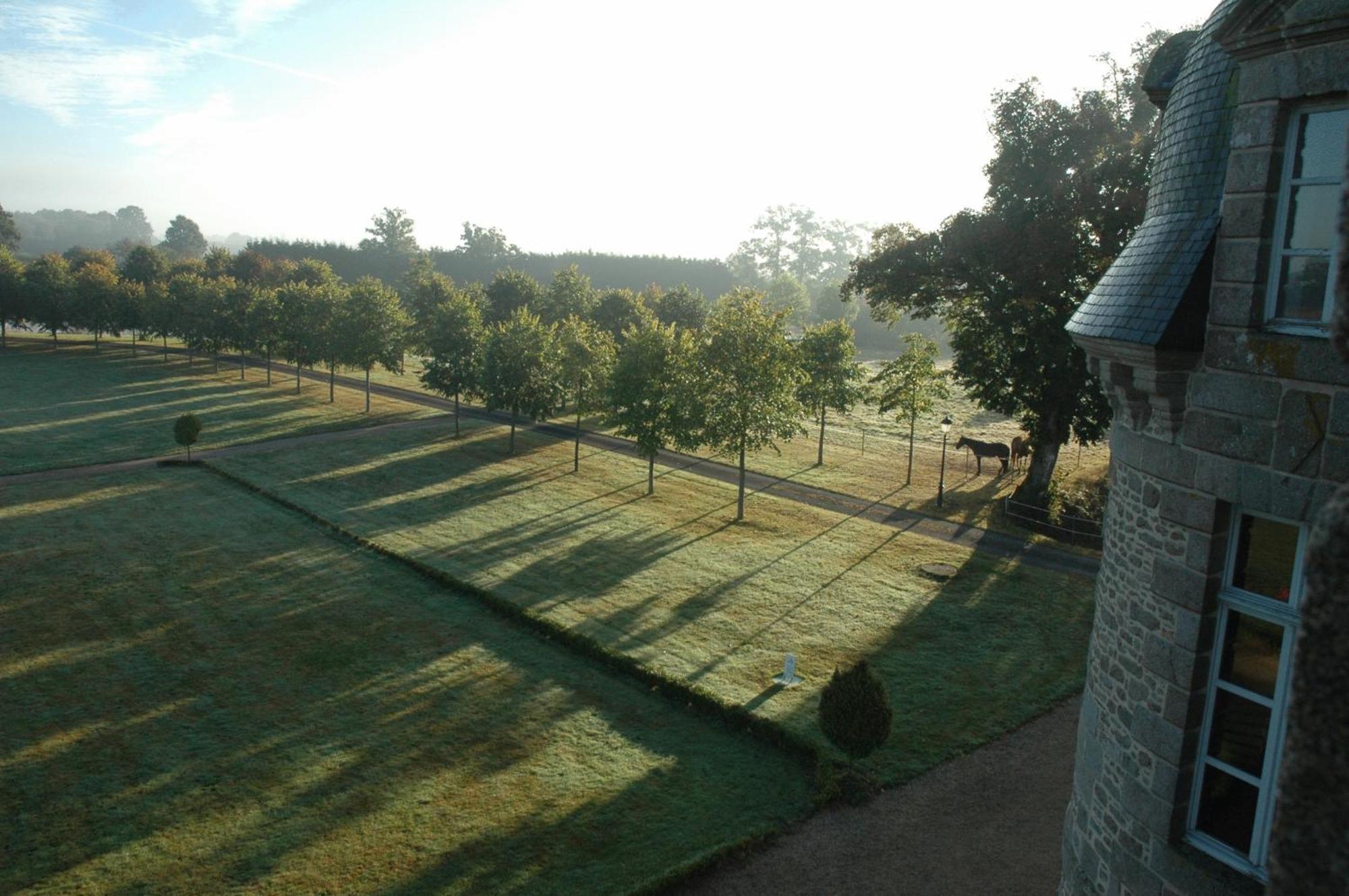 Chateau Du Bois-Guy Golf Parigné Kültér fotó